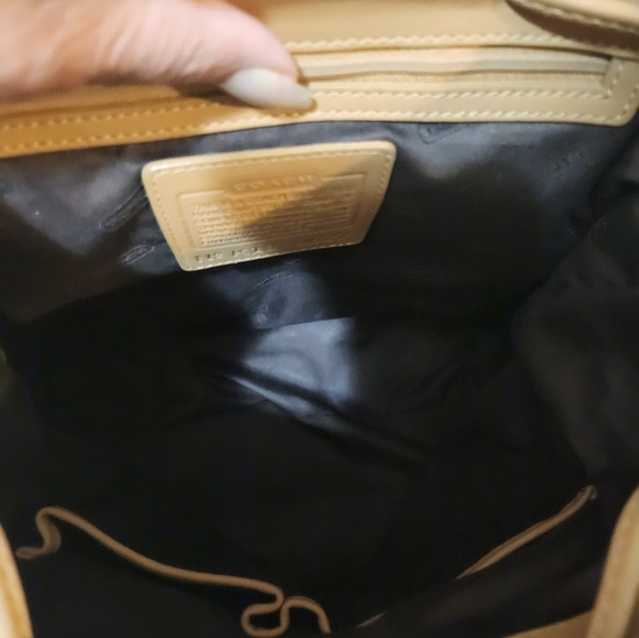 Coach Vintage  Hampton Legacy Leather  Backpack EUC - Picture 7 of 16